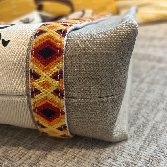 Chloe Small Woody Tote Bag - Picture 7 of 9